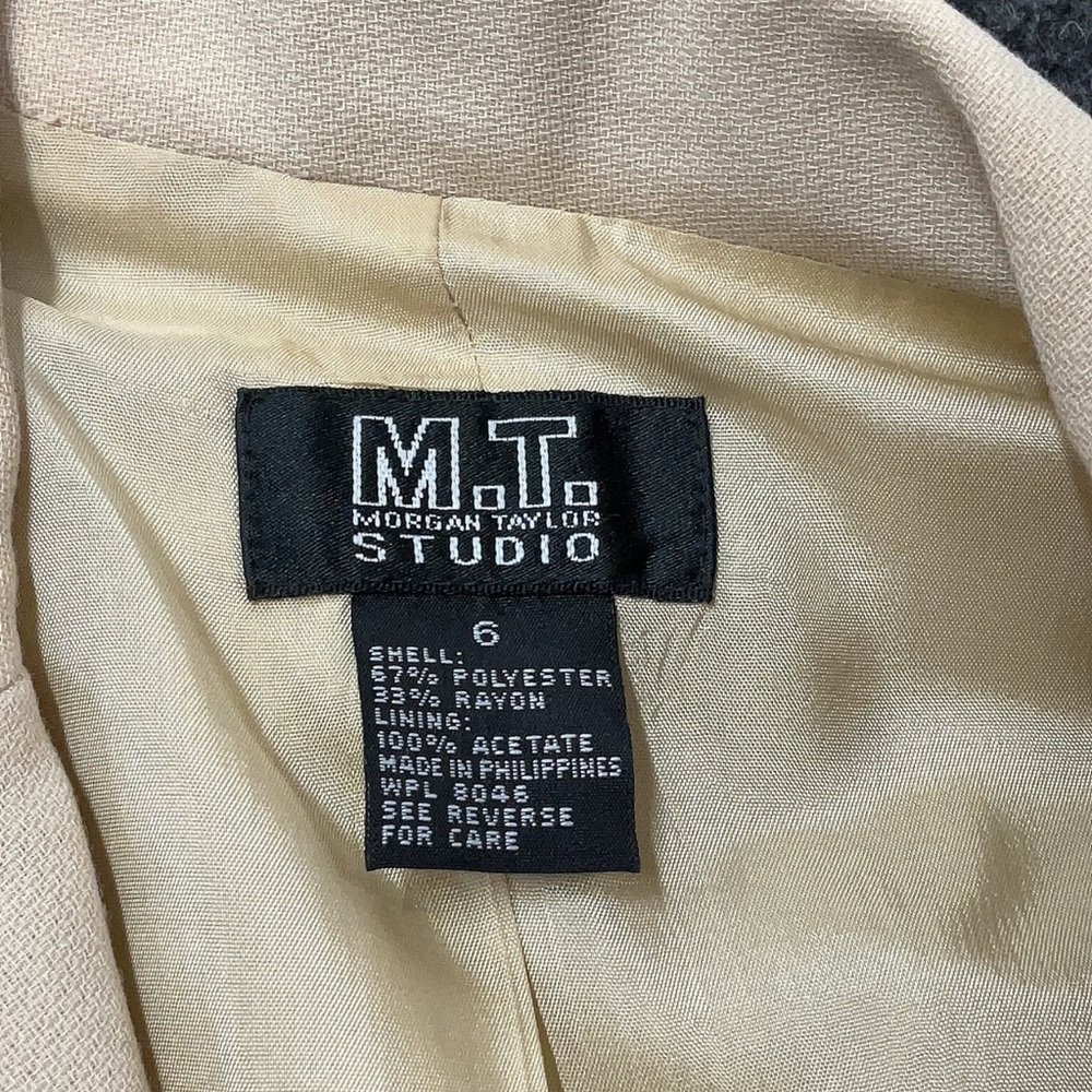 M.T. Studio Morgan Taylor Beige tan double breast Coat blazer size 6 - Picture 2 of 7